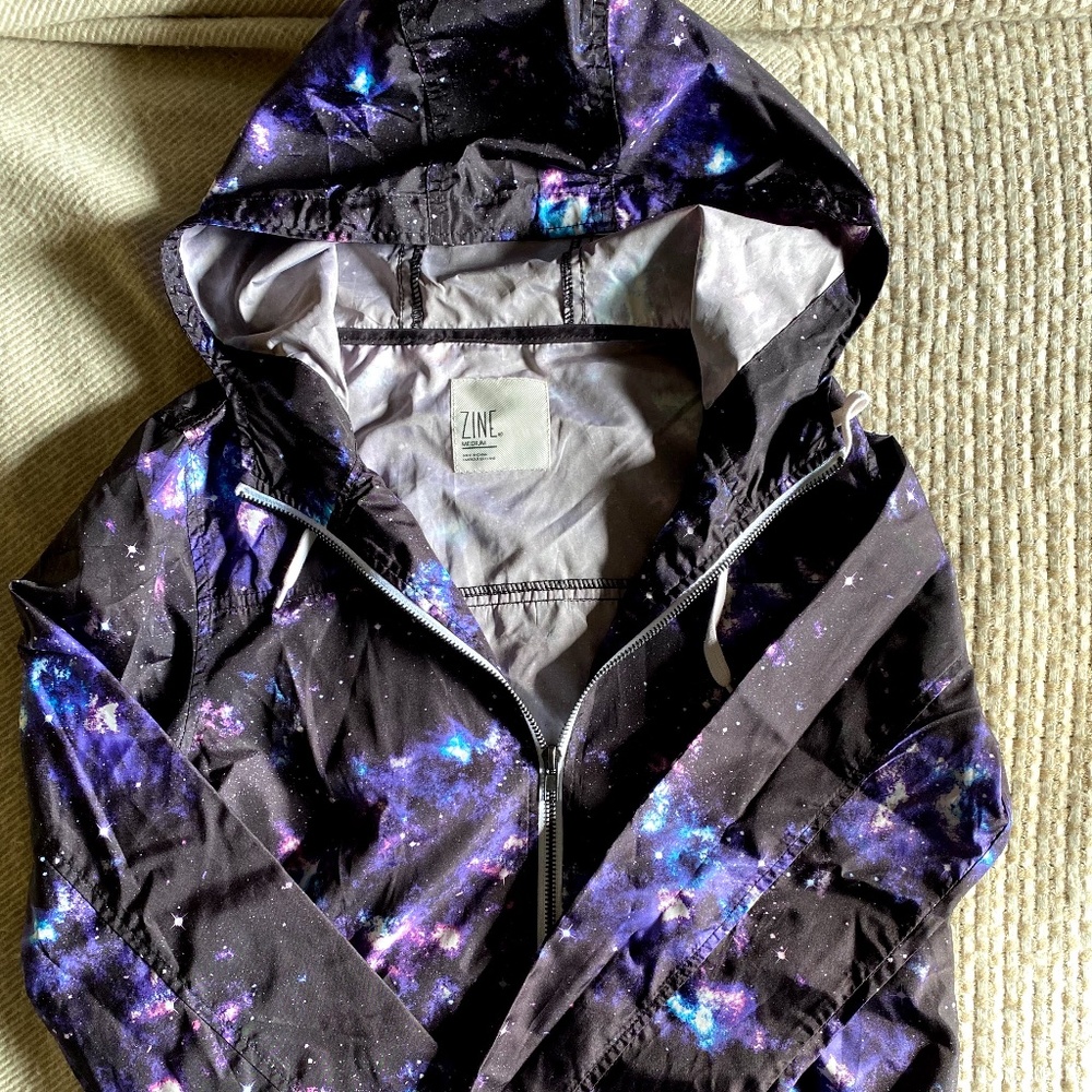 Windbreaker with hood